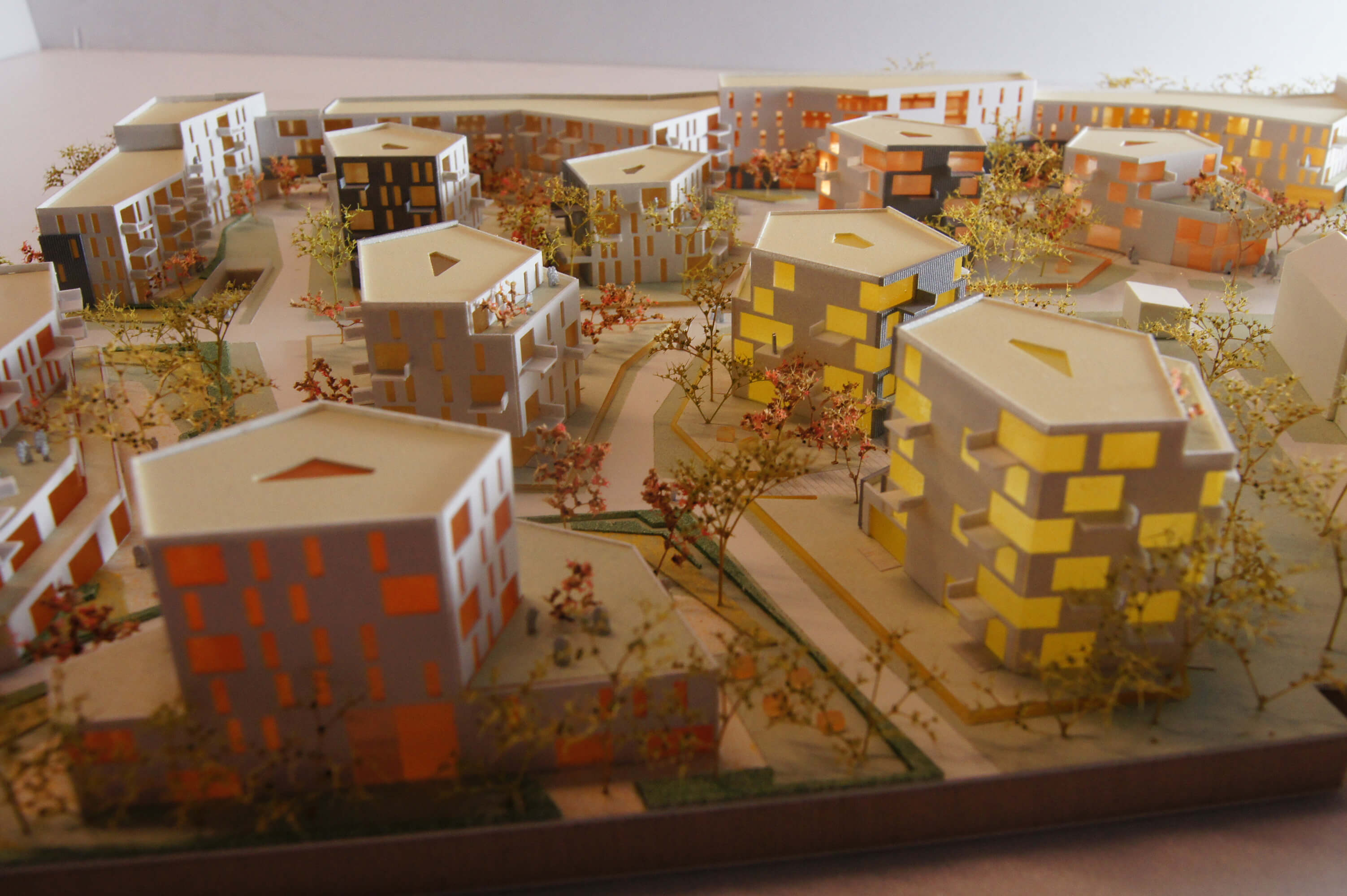 مشروع مجمع سكني متكامل