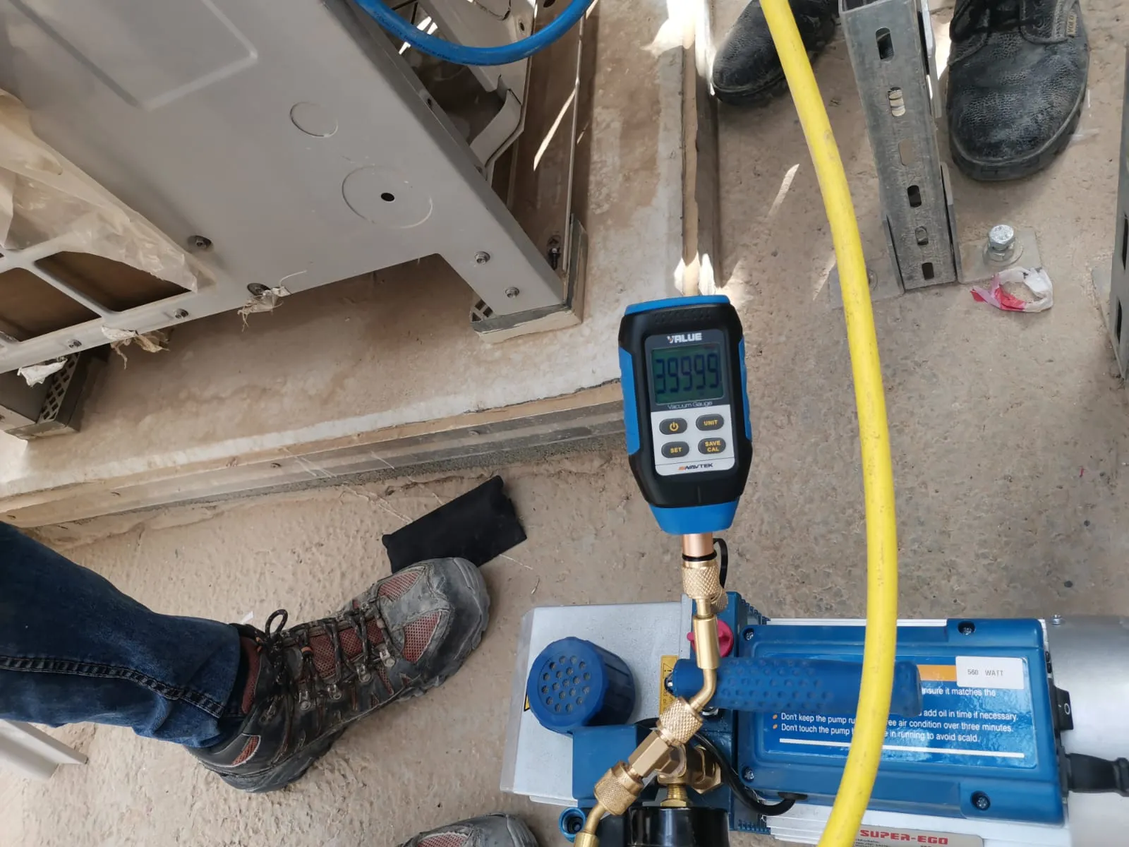 مشروع أنظمة التكييف والتبريد لمحطة مترو التخصصي – تقاطع طريق الملك عبدالله (حي العليا – الرياض 2025)